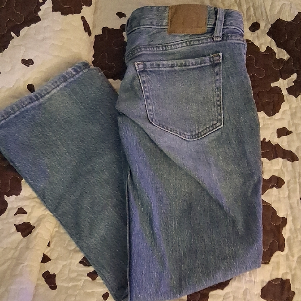 *NWOT Aero Vintage Flare Leg Jeans